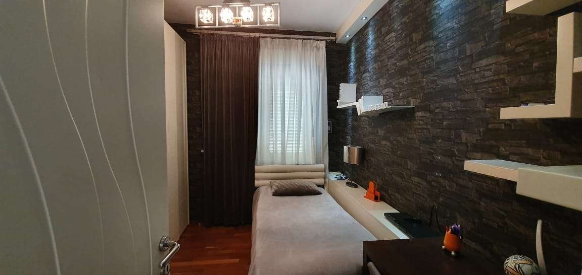 APARTAMENT LUX 3+1+2 PER QIRA NE VOLLGA