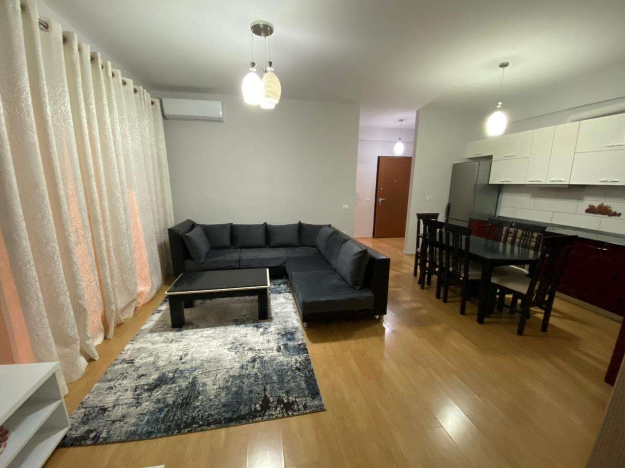 Apartament 2+1 i mobiluar