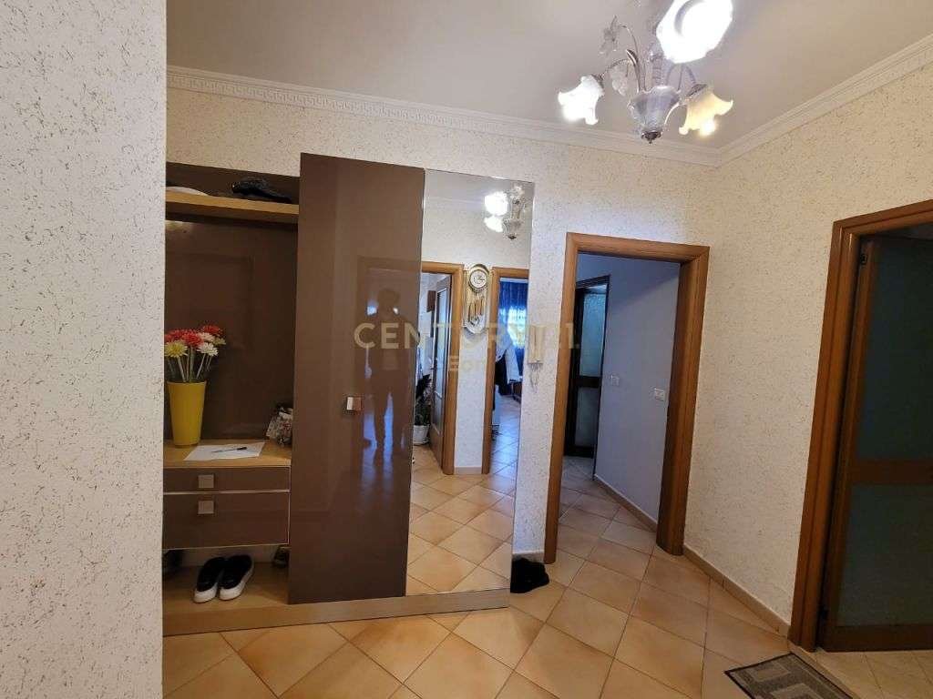 SHITET APARTAMENT 2+1+2 PRANE KAZAZIT!!